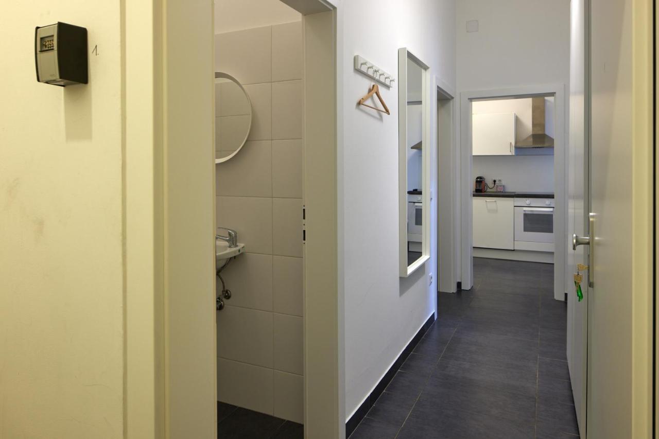 Self-Check-In & Perfect Metro Connection I Apartment Виена Екстериор снимка