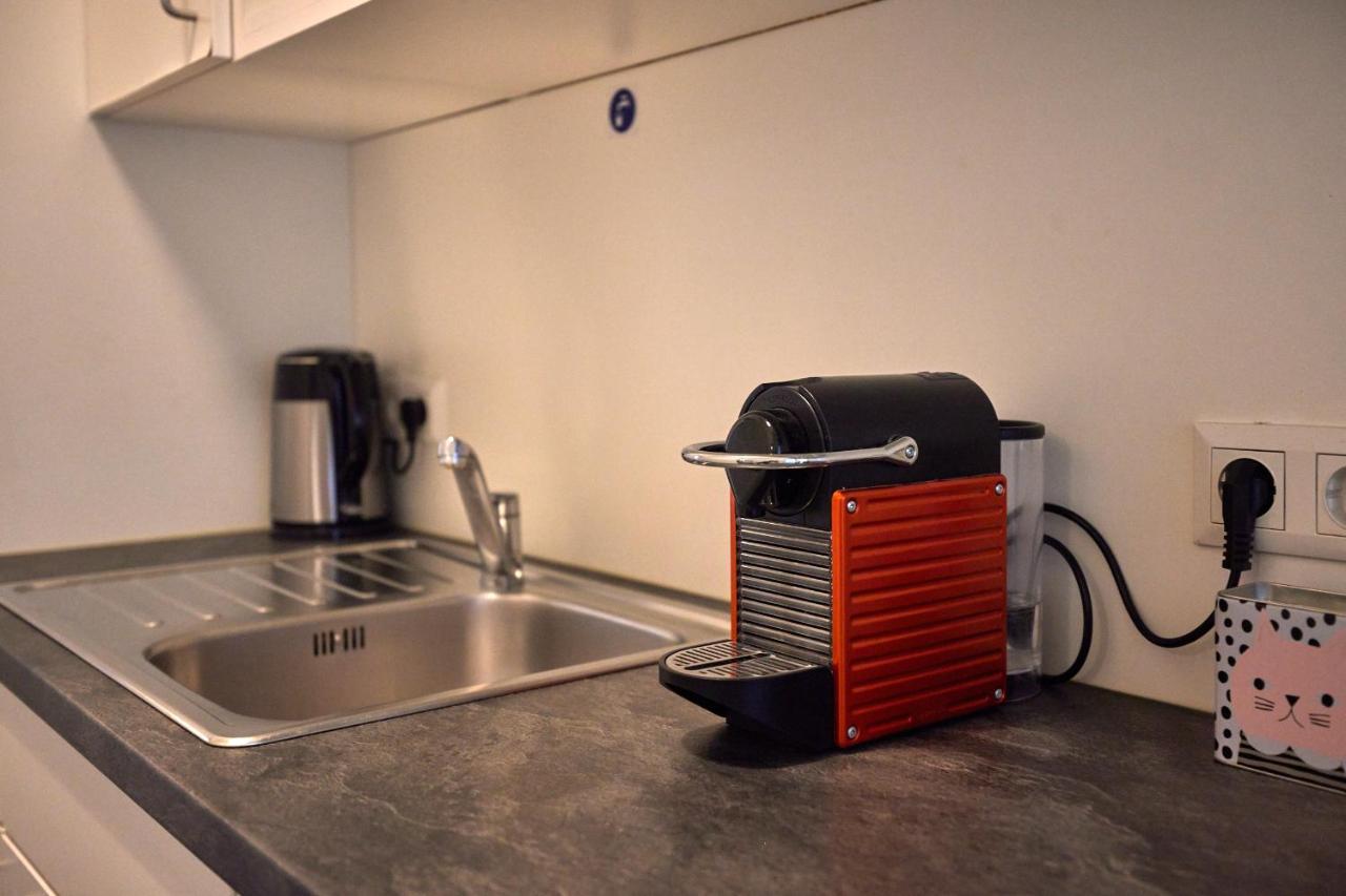 Self-Check-In & Perfect Metro Connection I Apartment Виена Екстериор снимка