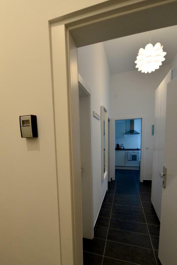 Self-Check-In & Perfect Metro Connection I Apartment Виена Екстериор снимка